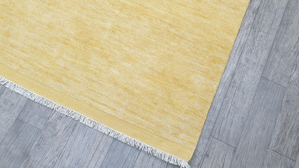 Golden Haze – Hand-knotted Design