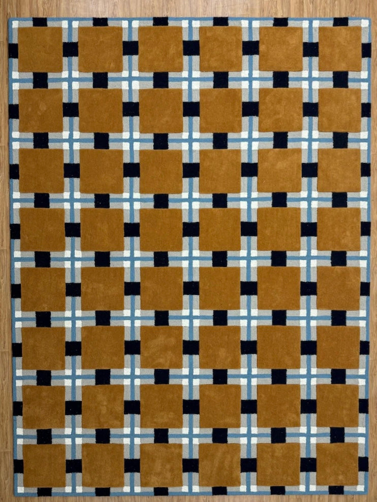 Golden Grid – Hand-Tufted Design
