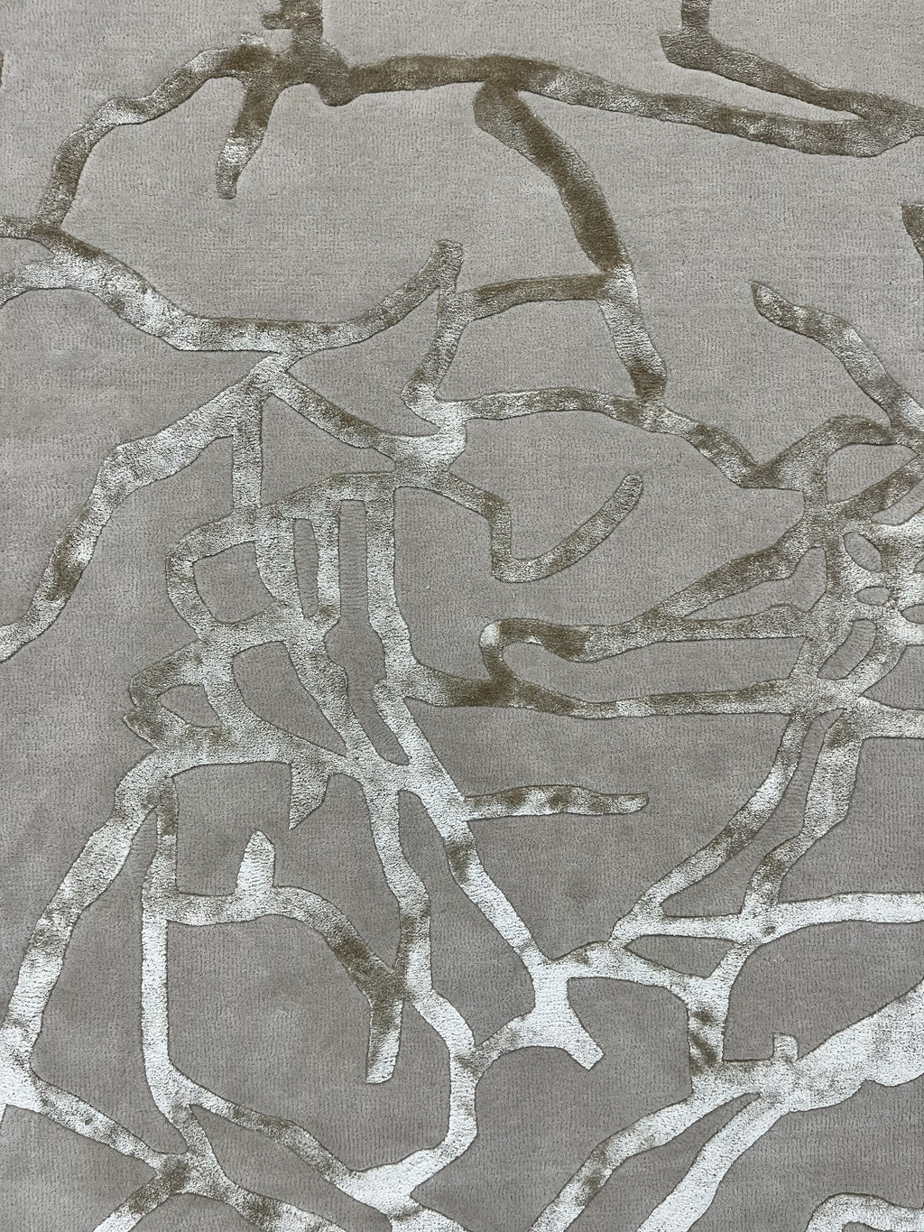 Contour Mosaic – Hand-tufted Design