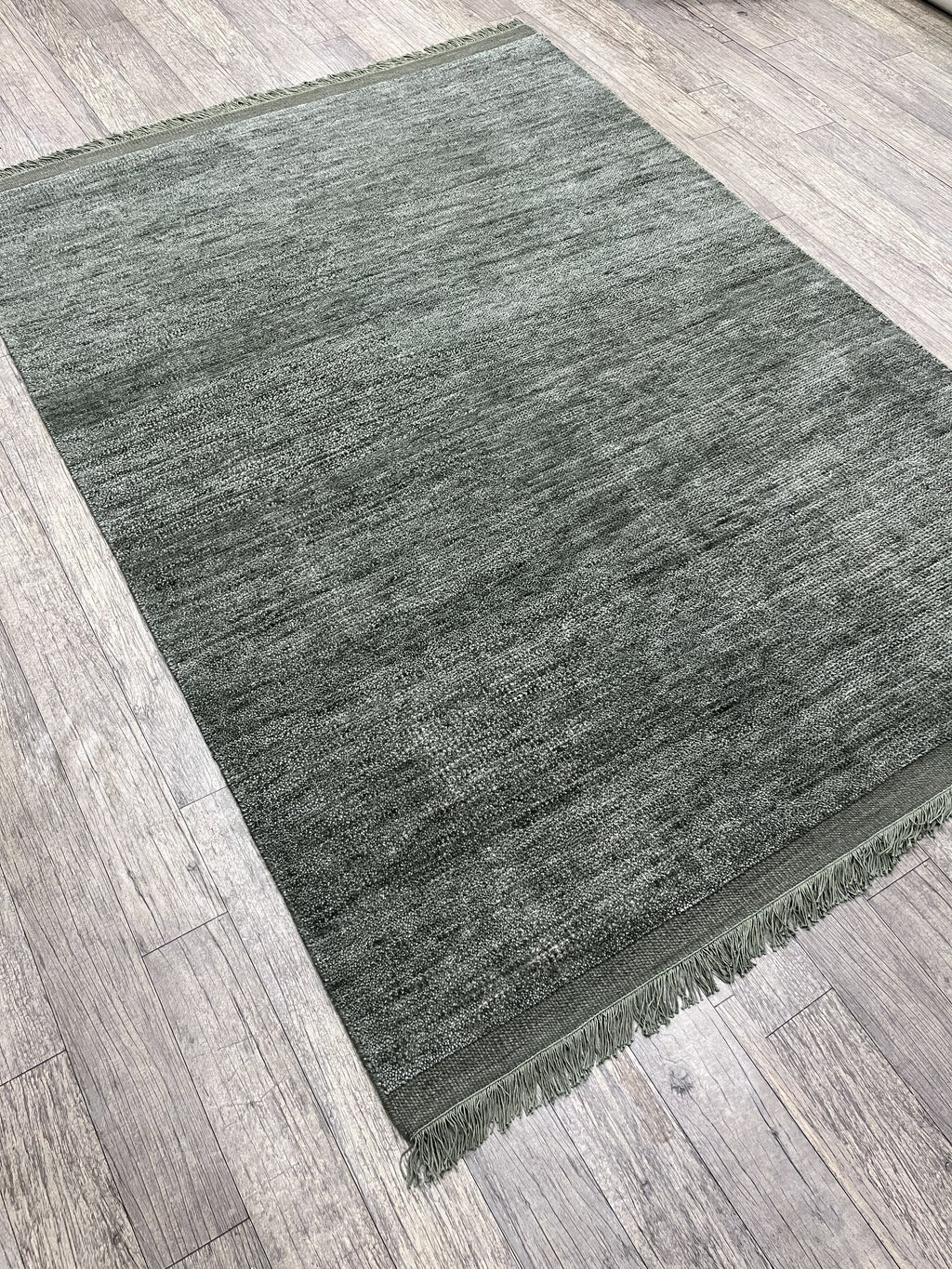 Forest Veil – Hand-Knotted Design