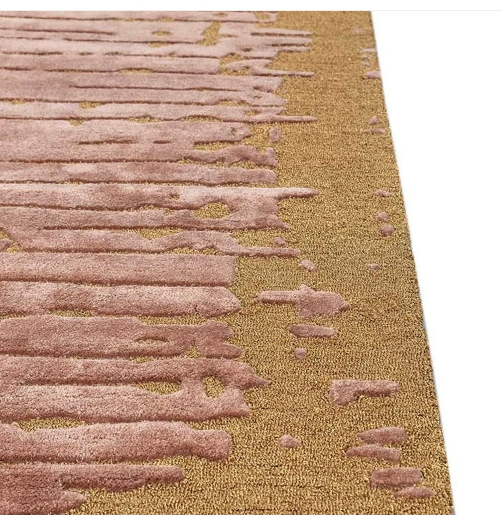 Handgetufter moderner Design-Teppich mit abstrakter Linientextur – Altrosa & Gold