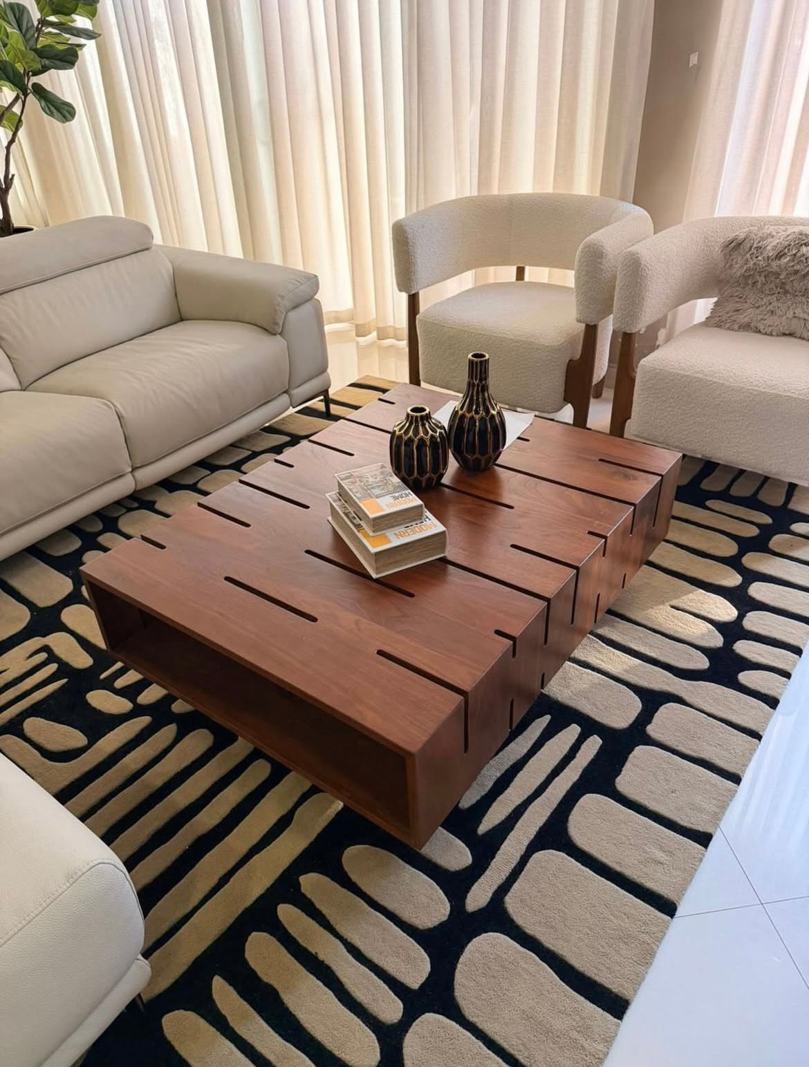 Handgetufter moderner Design-Teppich mit abstraktem Blockmuster – Creme & Dunkelbraun