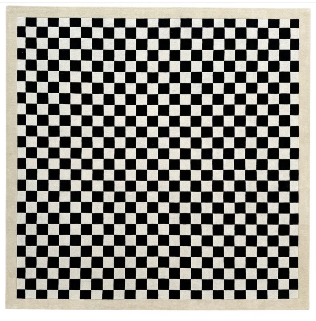 Handgetufter Wollteppich „Classic Checkerboard“ – Schwarz & Creme