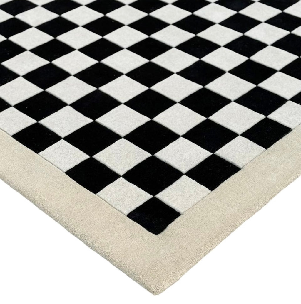 Handgetufter Wollteppich „Classic Checkerboard“ – Schwarz & Creme