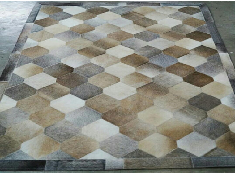 Wabenmuster Patchwork-Lederteppich in hellen Naturtönen