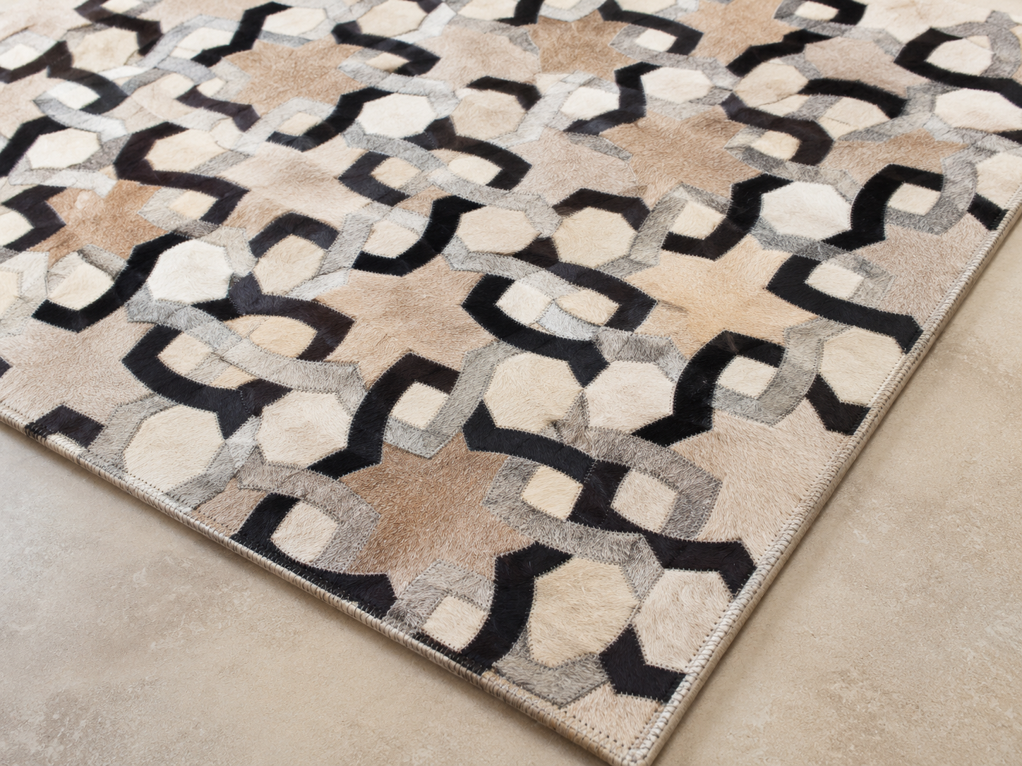 Geometric Links Patchwork Lederteppich