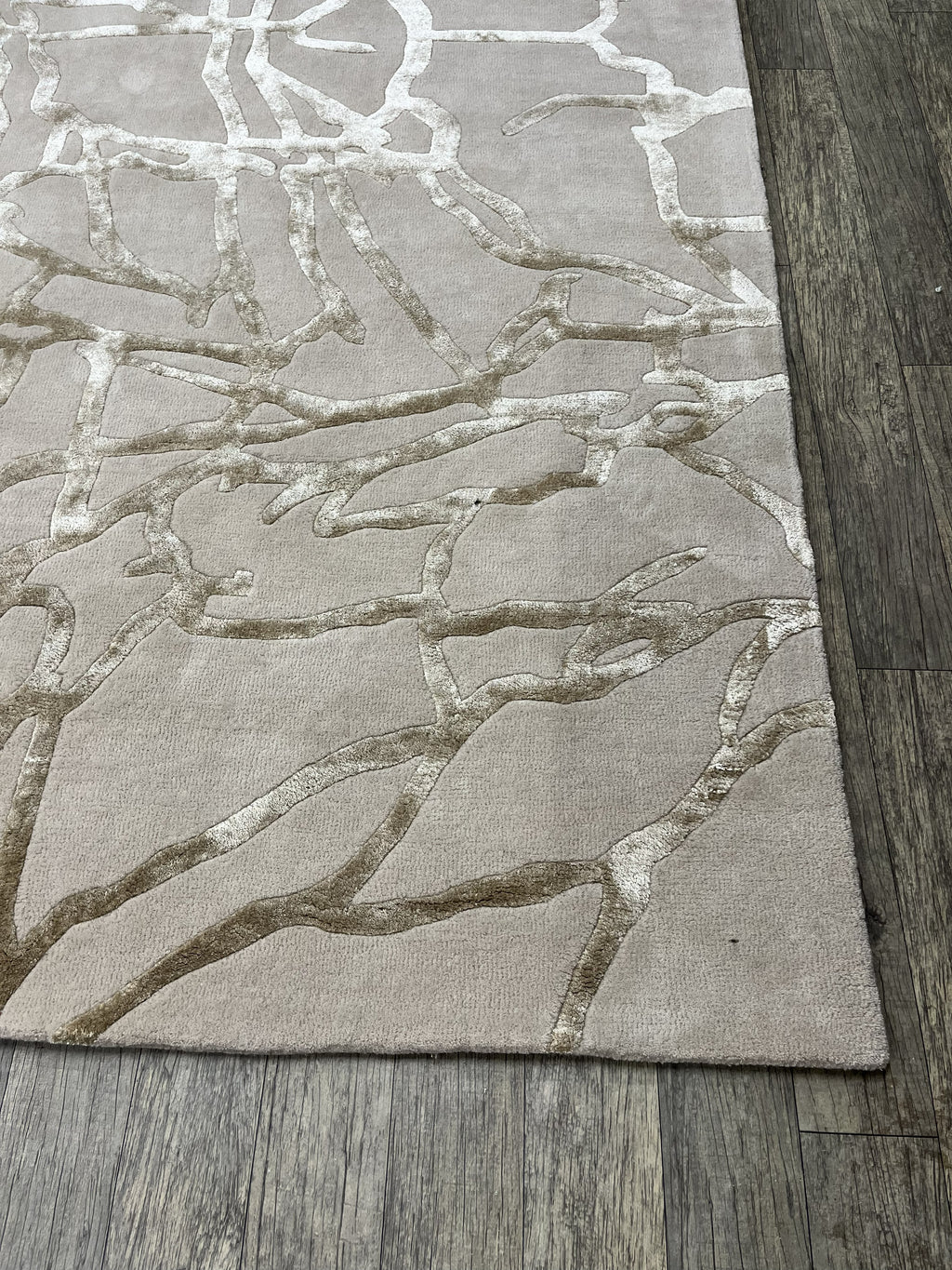 Contour Mosaic – Hand-tufted Design